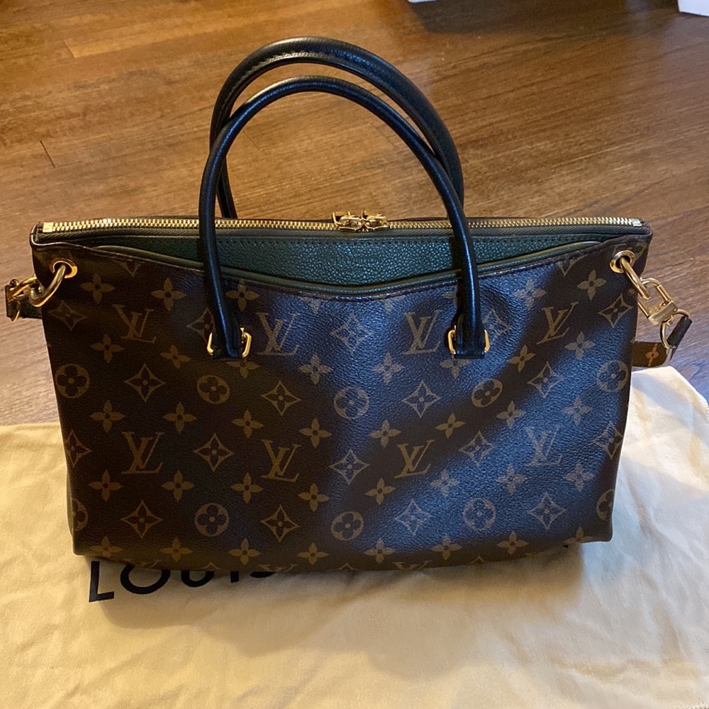 Authentic LOUIS VUITTON Monogram Pallas in rare hunter green - Picture 8 of 13